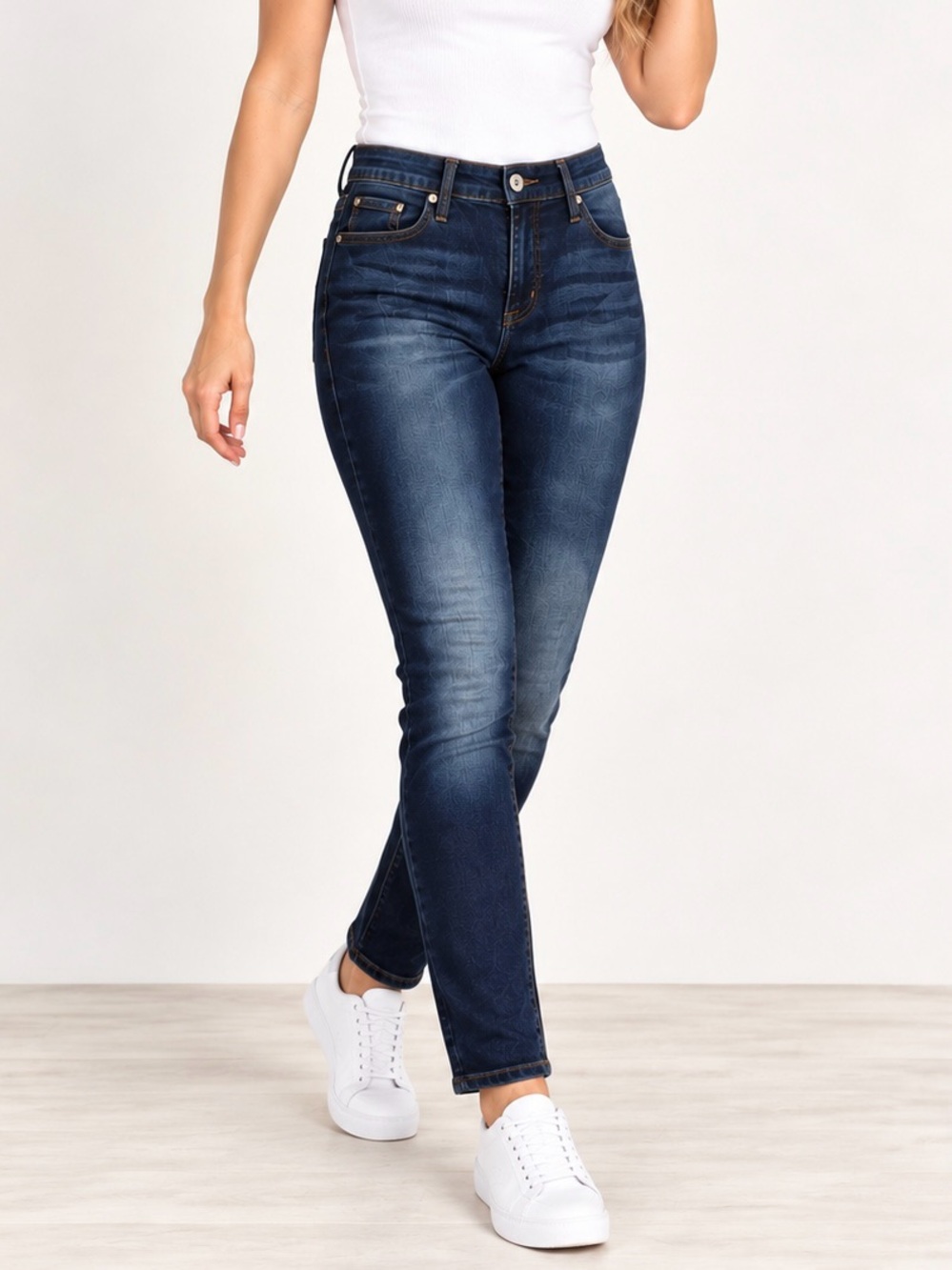 Rock & Republic Berlin Women’s Jeans Size 8M Dark Wash Skinny Zipper Pockets